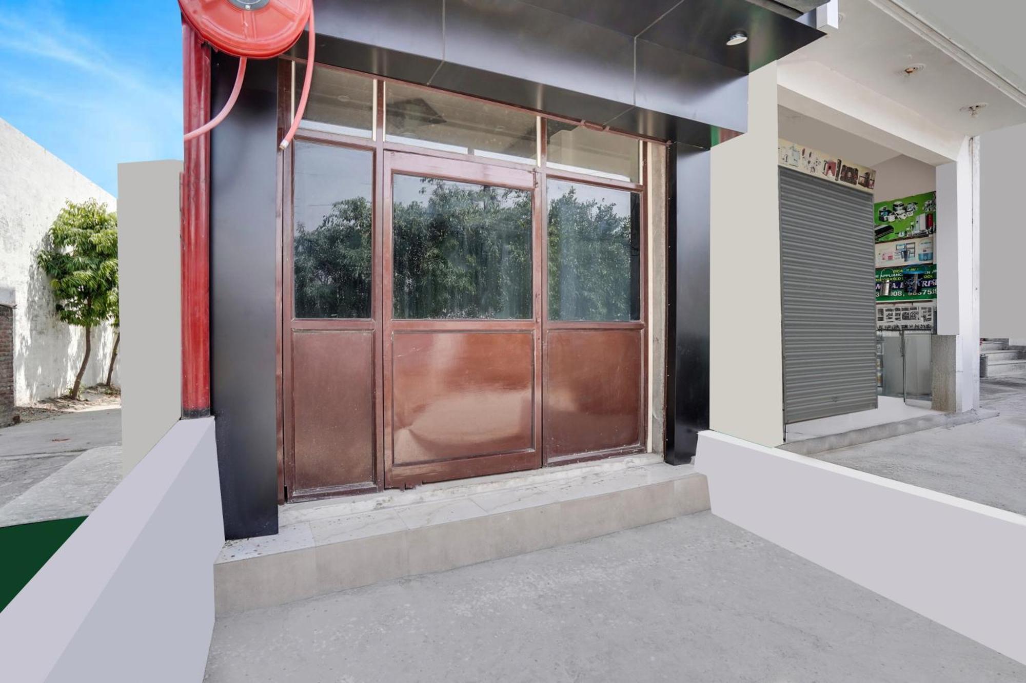 Hotel O The Moon Bareilly Extérieur photo
